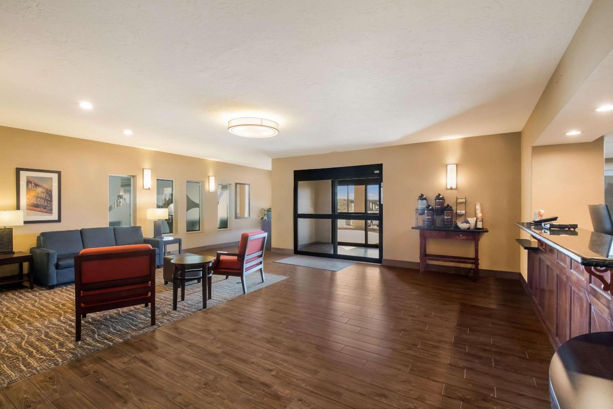 Comfort Inn Fort Morgan Bagian luar foto