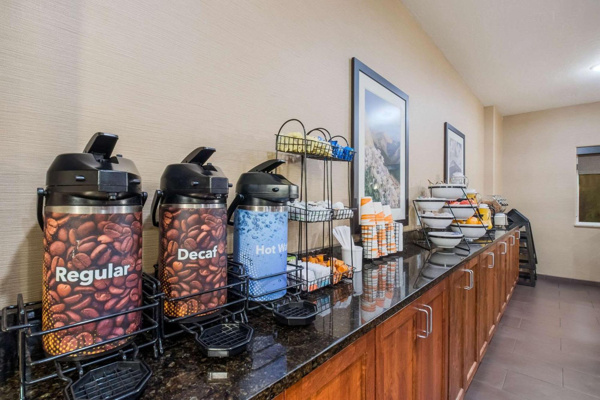 Comfort Inn Fort Morgan Bagian luar foto