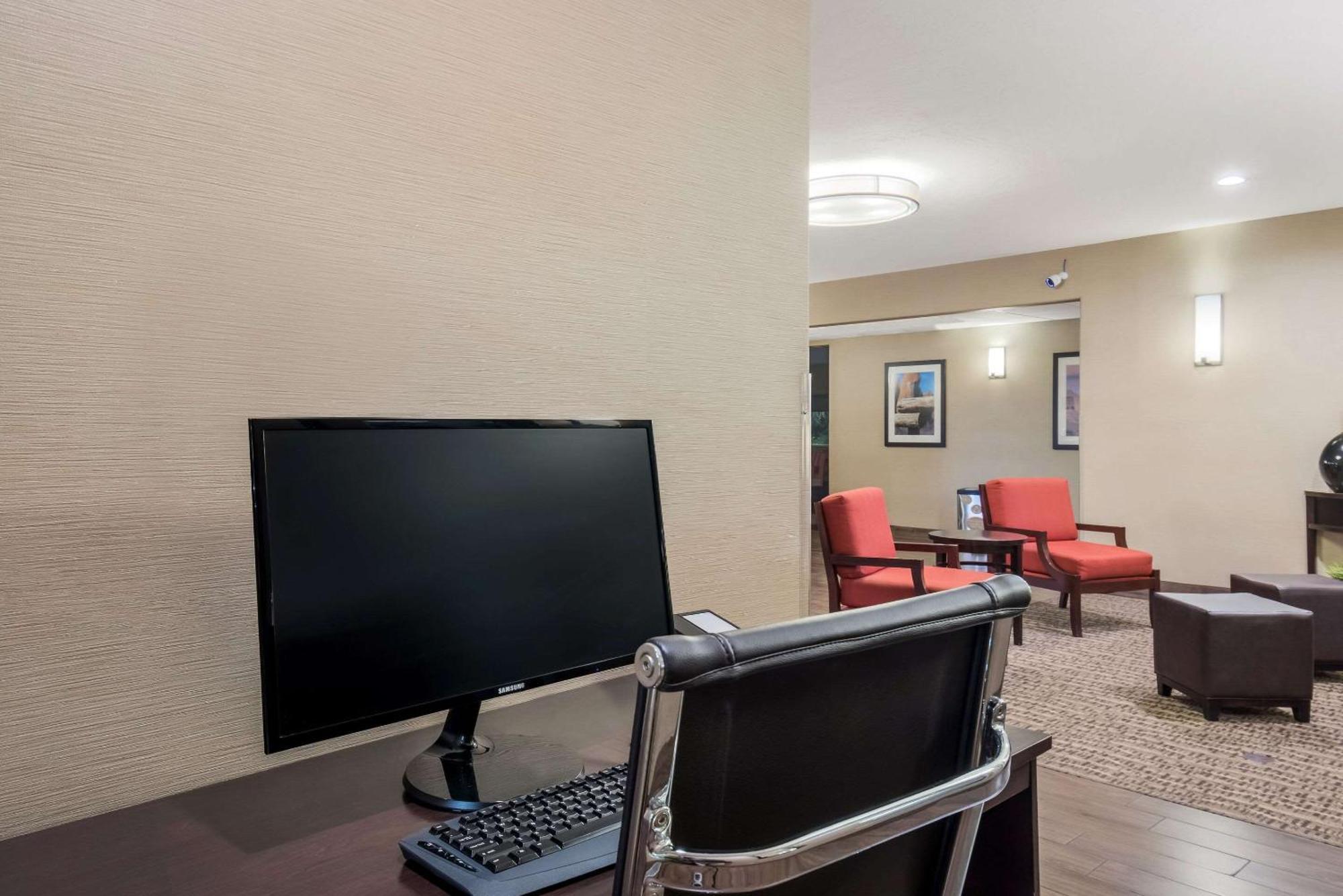 Comfort Inn Fort Morgan Bagian luar foto